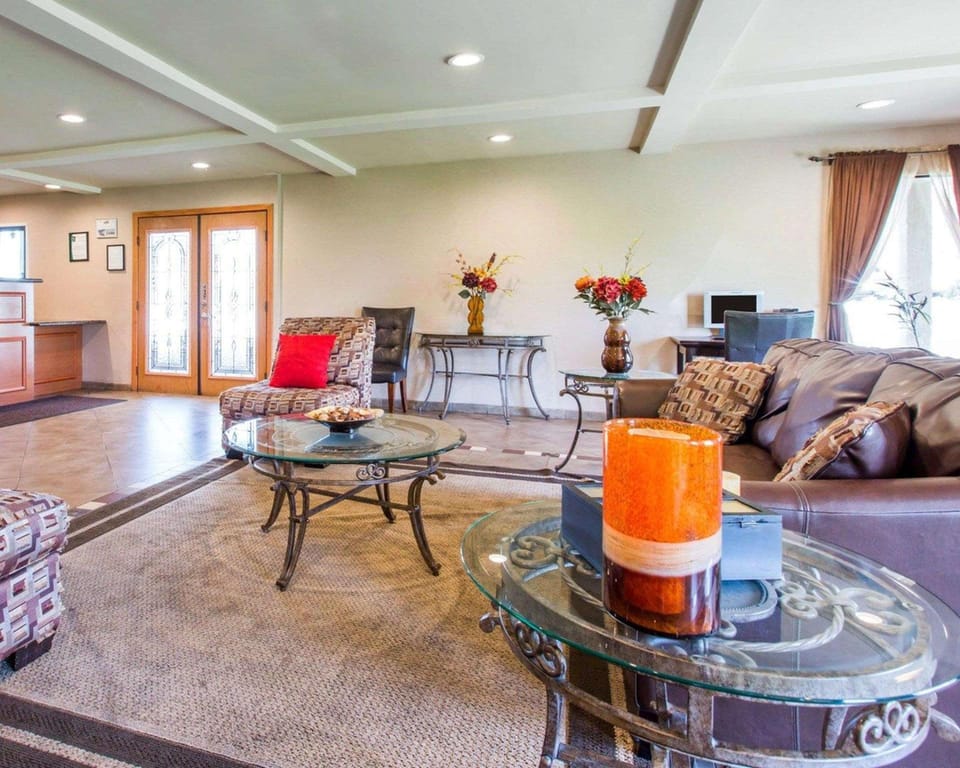 Quality Inn San Bernardino - Loma Linda Hotel in Colton