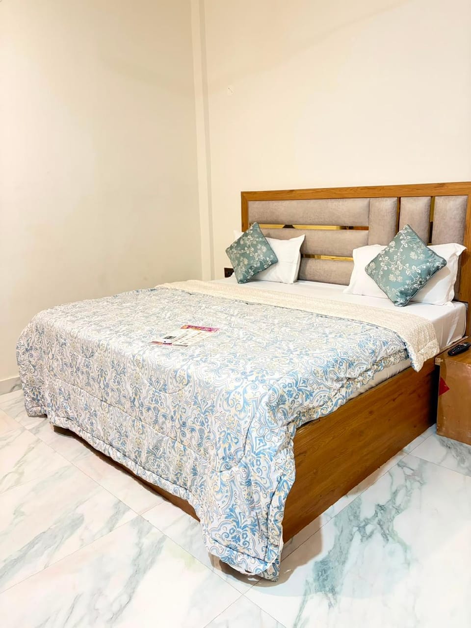 Amenity (Guest room)