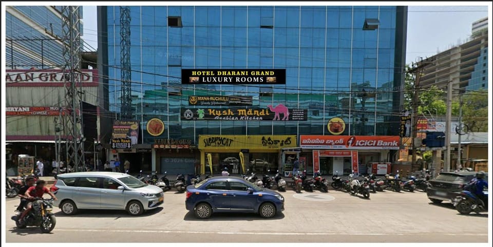Hotel Dharani Grand. Hotel in Hyderabad