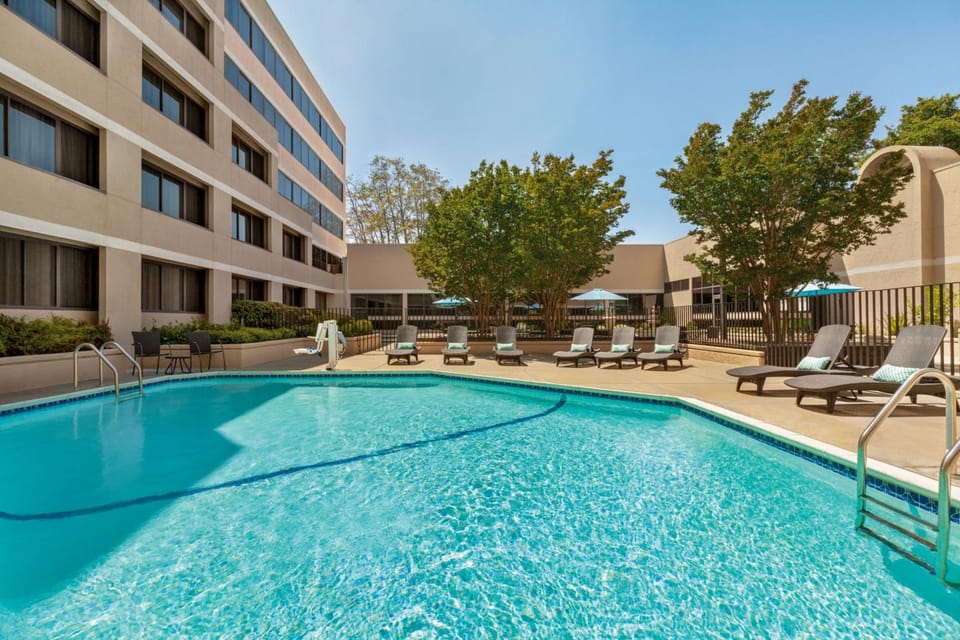 Radisson Hotel Sunnyvale - Silicon Valley Hotel in Santa Clara