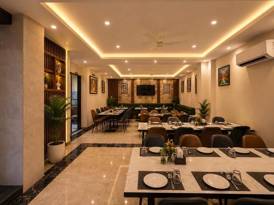 Hotel Signature Transit Hotel in New Delhi