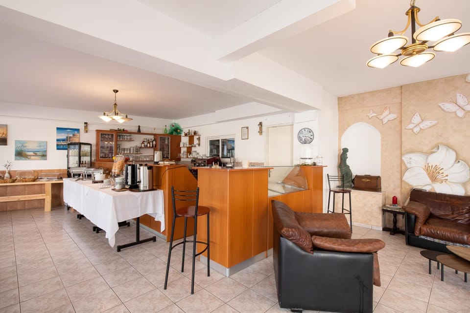 Zoe Seaside Hotel in Euboea