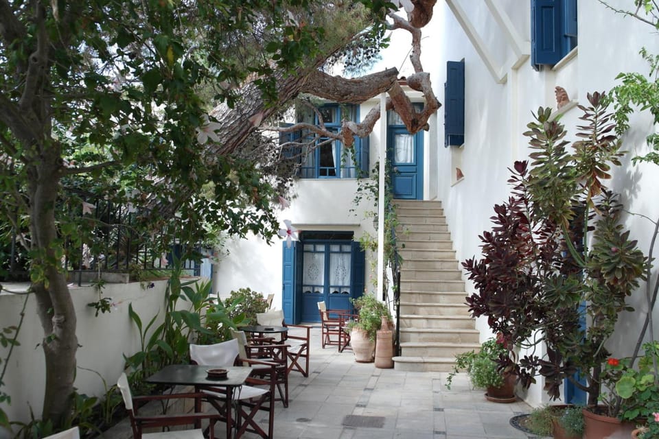 Villa Kynthia Hotel in Panormos in Rethymno