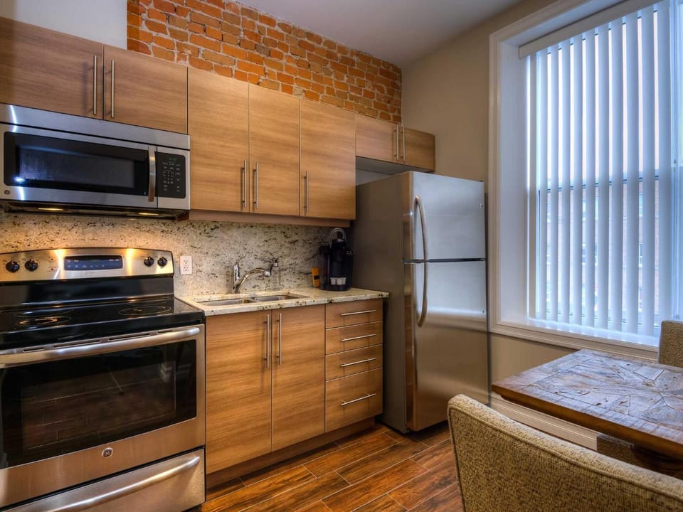 Western Hotel & Executive Suites Hotel in Guelph