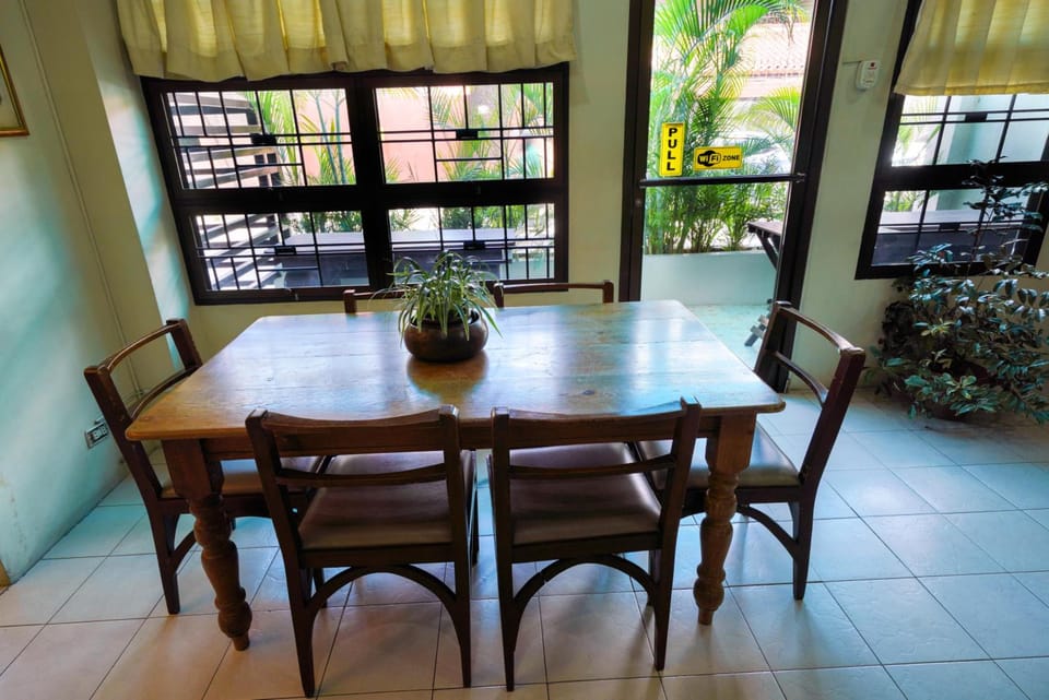 Tarasa Hostel Hostel in Pasay