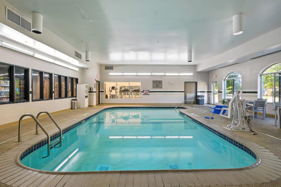Country Inn & Suites by Radisson, Merrillville, IN Hotel in Merrillville