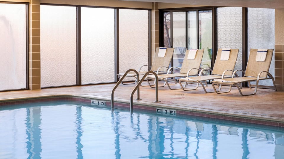 Holiday Inn Hotel & Suites Warren By IHG Hotel in Warren