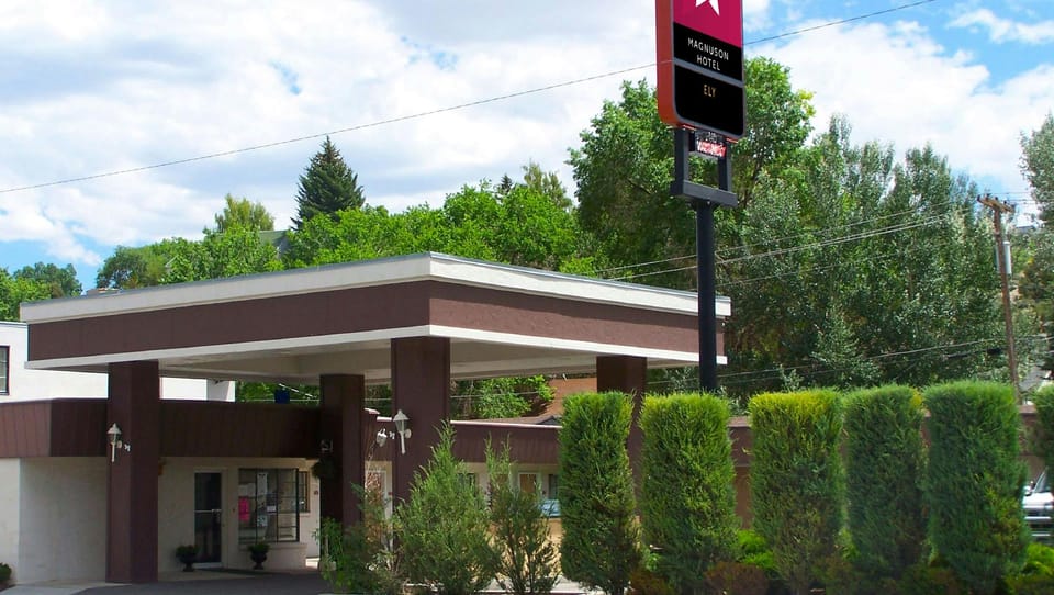 Magnuson Hotel Ely Motel in Ely