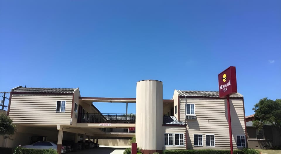 Moonlite Inn Hotel in Redondo Beach