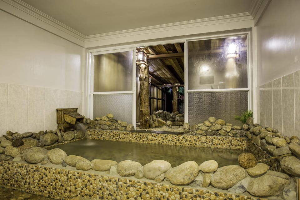 Hot spring bath