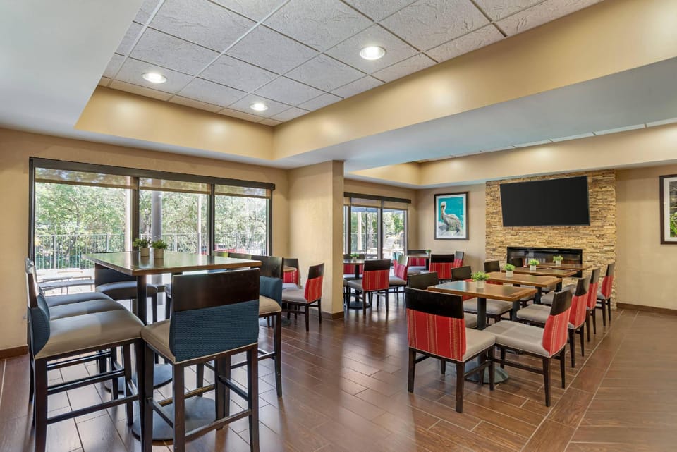 Comfort Suites Tallahassee Capitol - University Area Hotel in Tallahassee