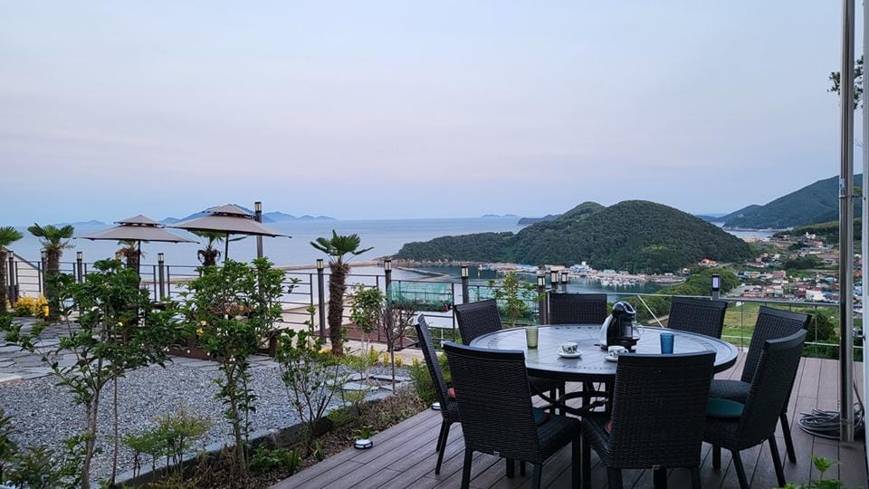 Namhae Blue Blossom Hotel in South Korea
