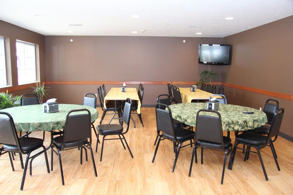 Shared lounge/TV area