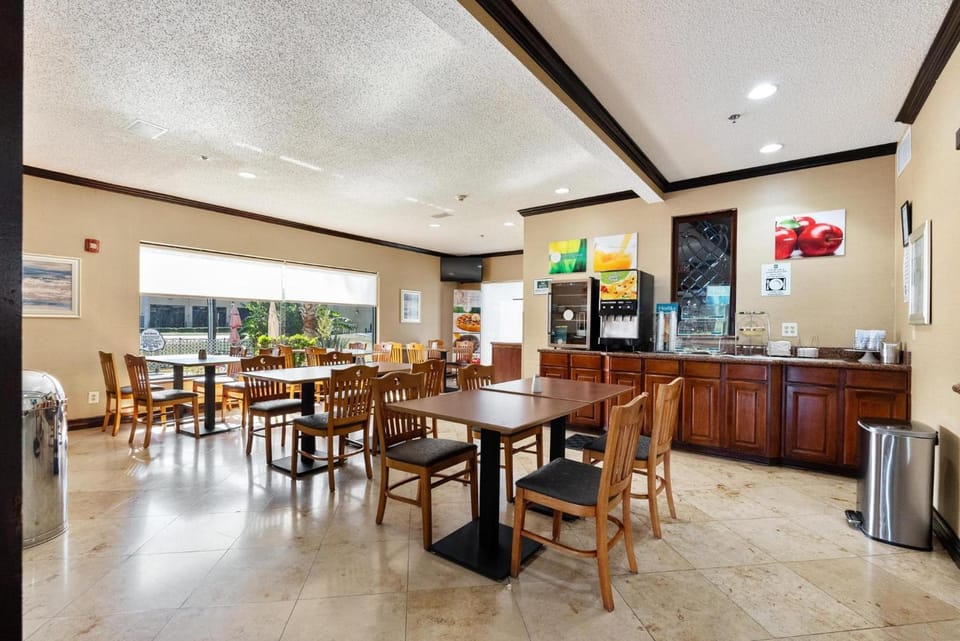 Quality Inn & Suites Seabrook- NASA- Kemah Hotel in Seabrook