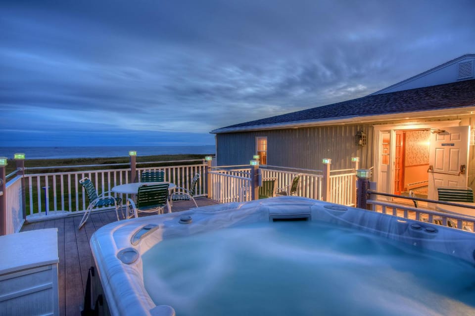 Hot tub