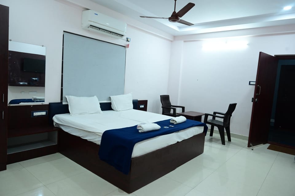Realx Mansion Hotel in Visakhapatnam