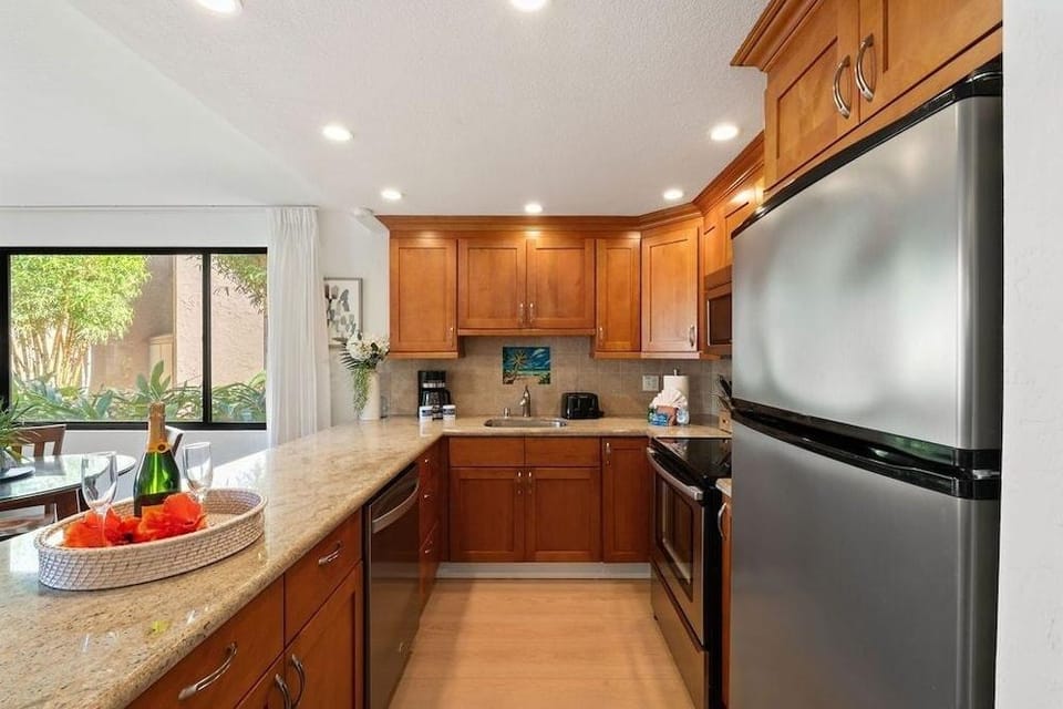 Papakea H107 1 bedroom, 1 bath OceanView 1 Condo by RedAwning Hotel in Kaanapali