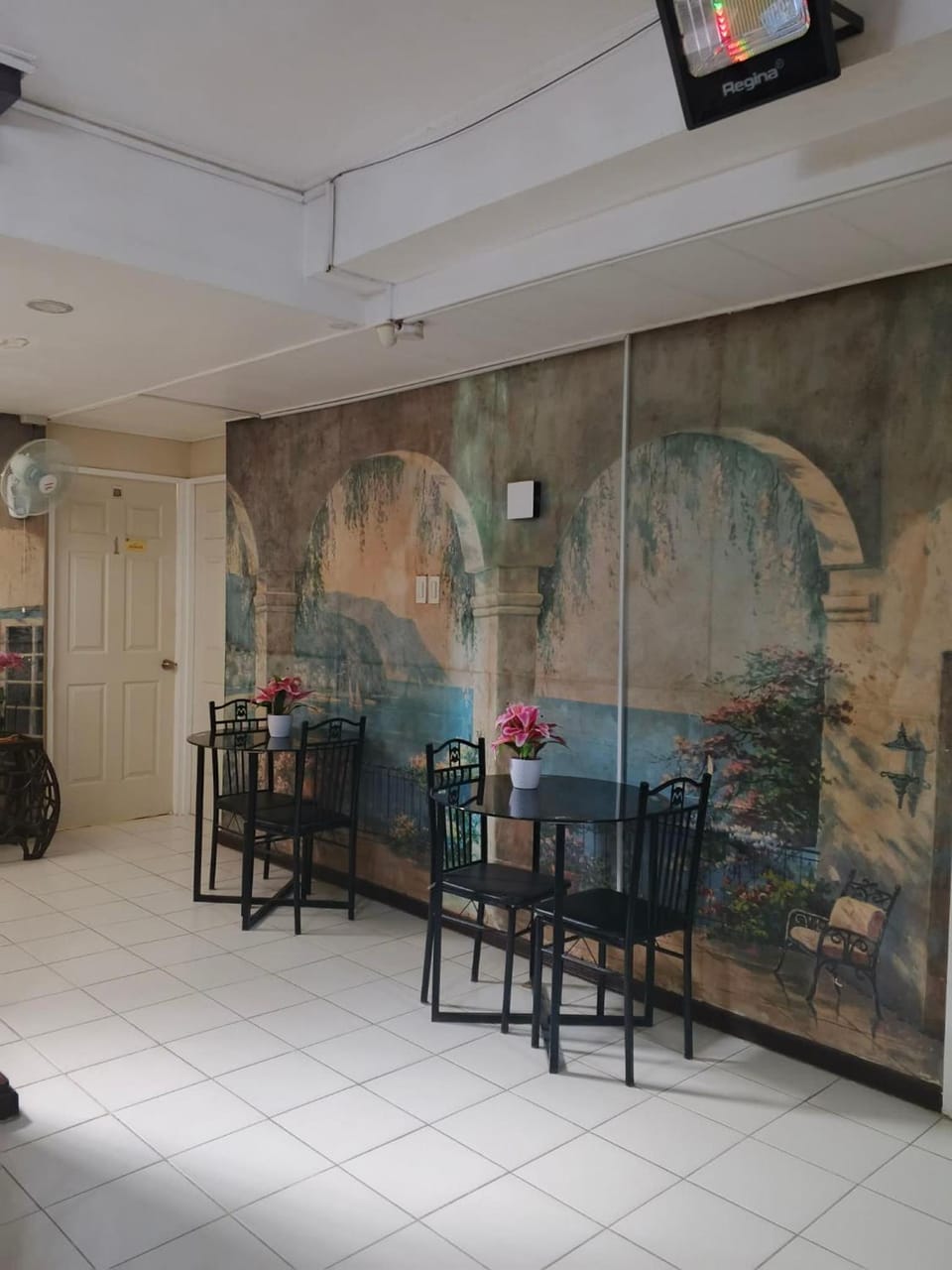 Villa Adela Pension House  Bed and Breakfast in Lapu-Lapu City
