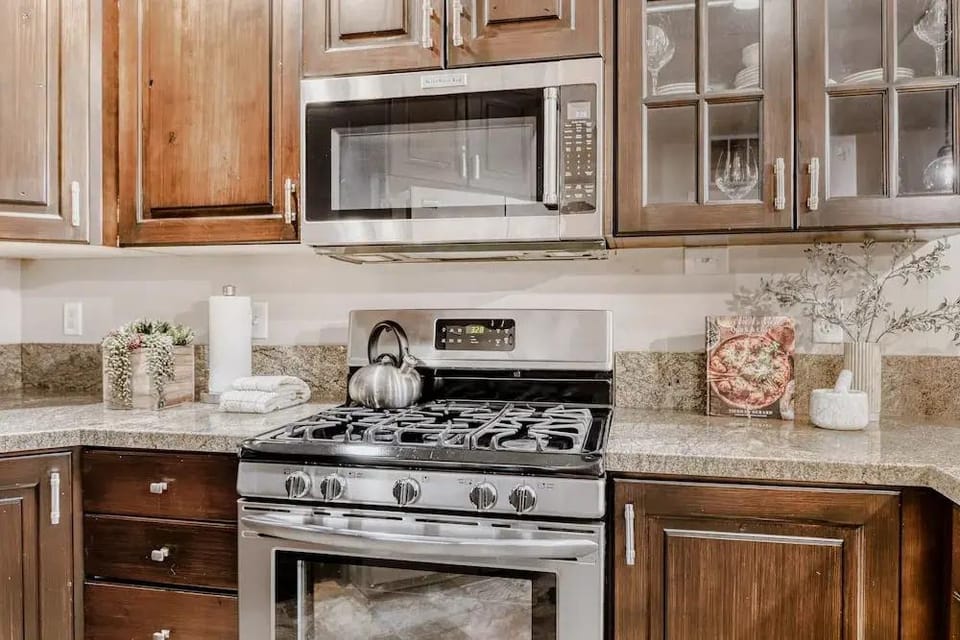 Town Pointe B202 3 Bedroom Condo by RedAwning Hotel in Park City