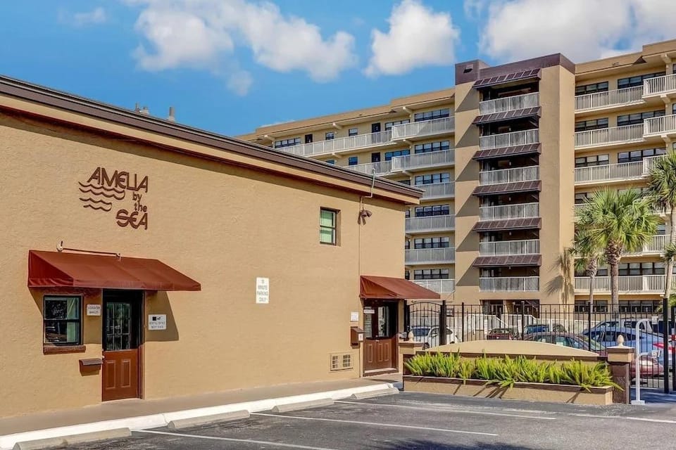 445 Amelia By The Sea 3 Bedroom Condo by RedAwning Hotel in Fernandina Beach