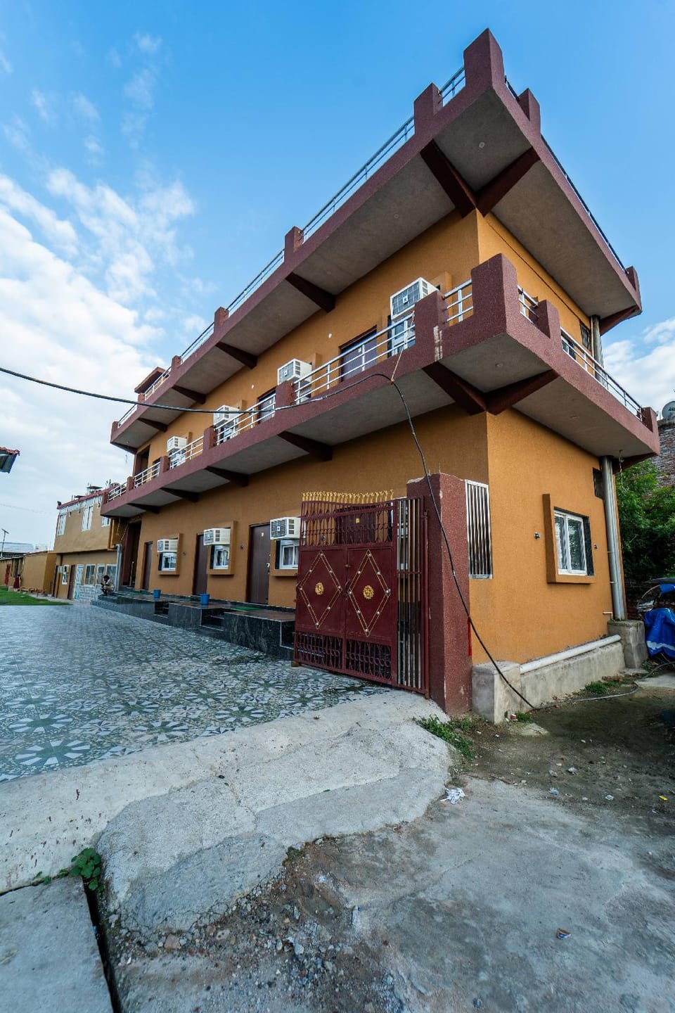 Omji Ashram - Ramayanam Hotel in Uttar Pradesh