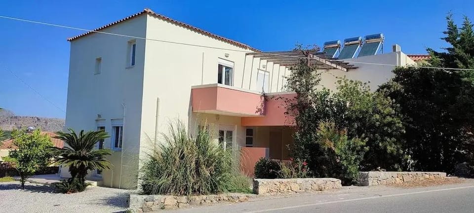 Mili's House SeaView - Kalyves Hotel in Crete Region