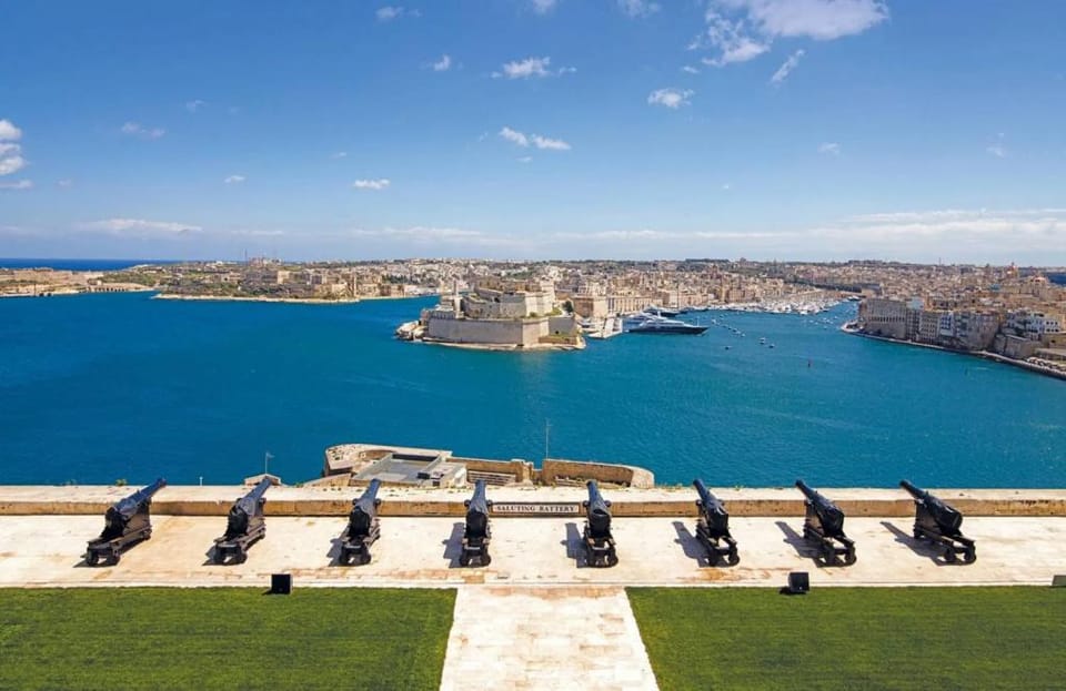 Stylish 2BR Apartment in Valletta Hotel in Valletta