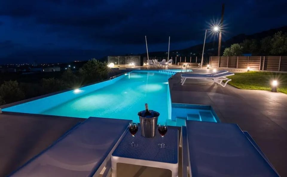 Villa Aloni Hotel in Crete Region