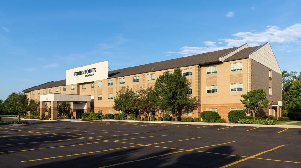 Four Points by Sheraton Chicago Schaumburg Hotel in Schaumburg