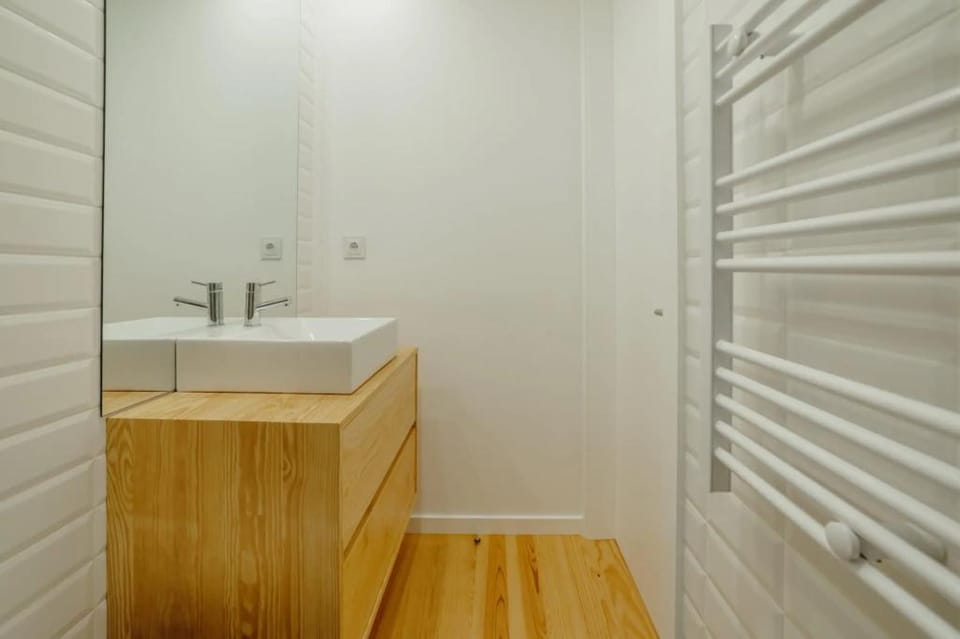 Courtyard Oporto Design Apartment E Hotel in Porto