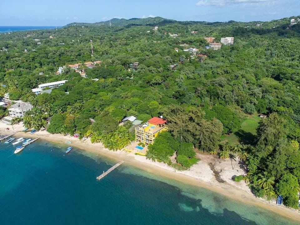 Villa Del Playa #2 Hotel in West End