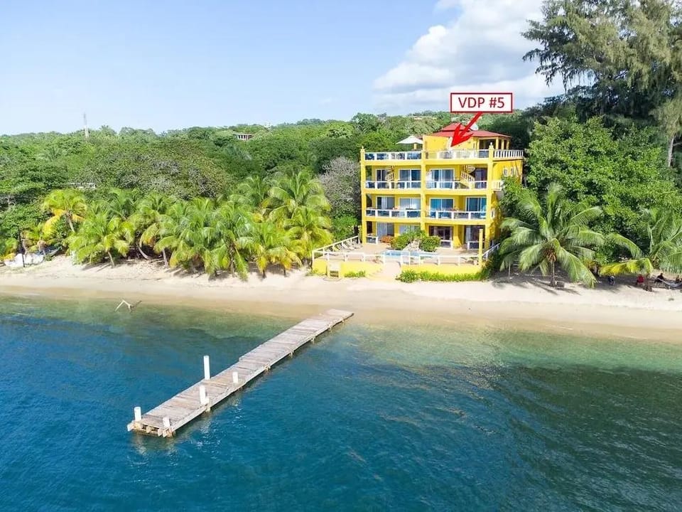 Villa Del Playa Penthouse #5 Hotel in West End