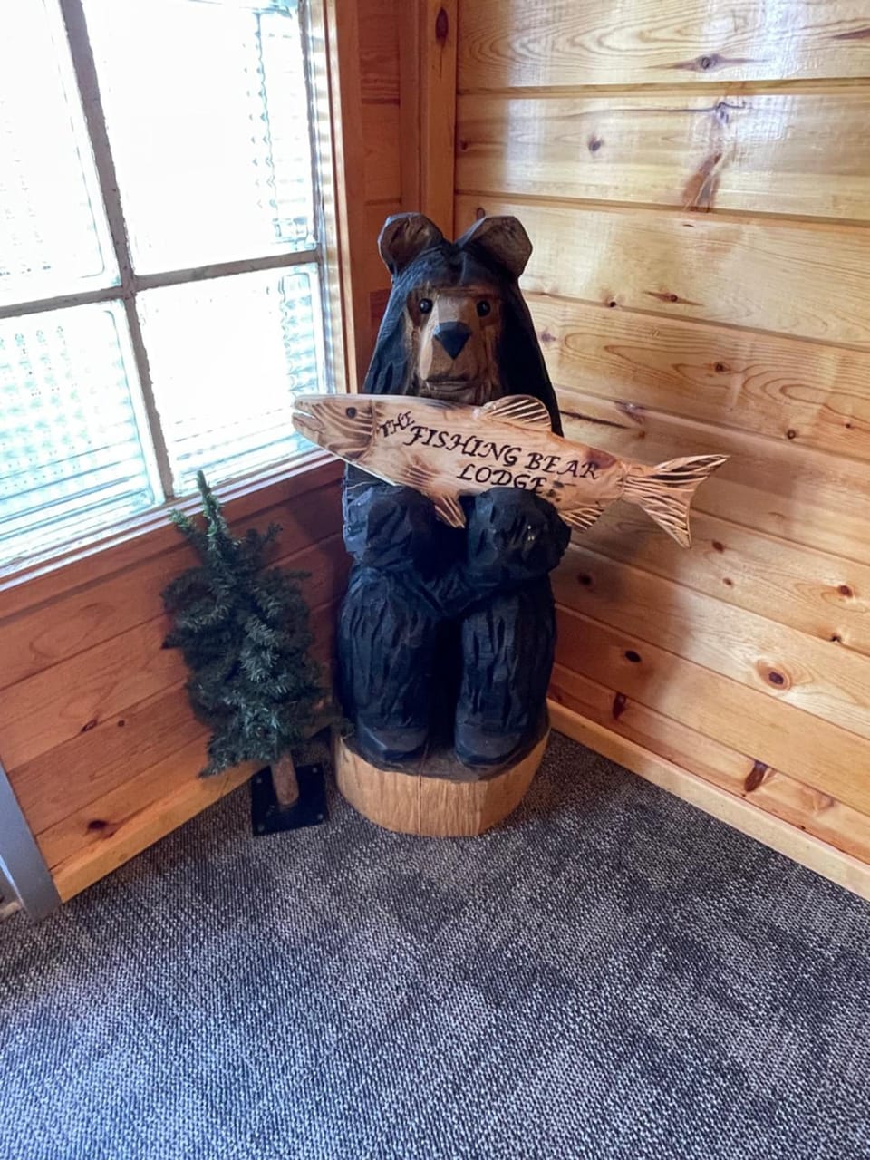 The Fishing Bear Lodge Motel in Ashton