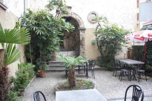 Garni Bar Sport Hotel in Canton of Ticino
