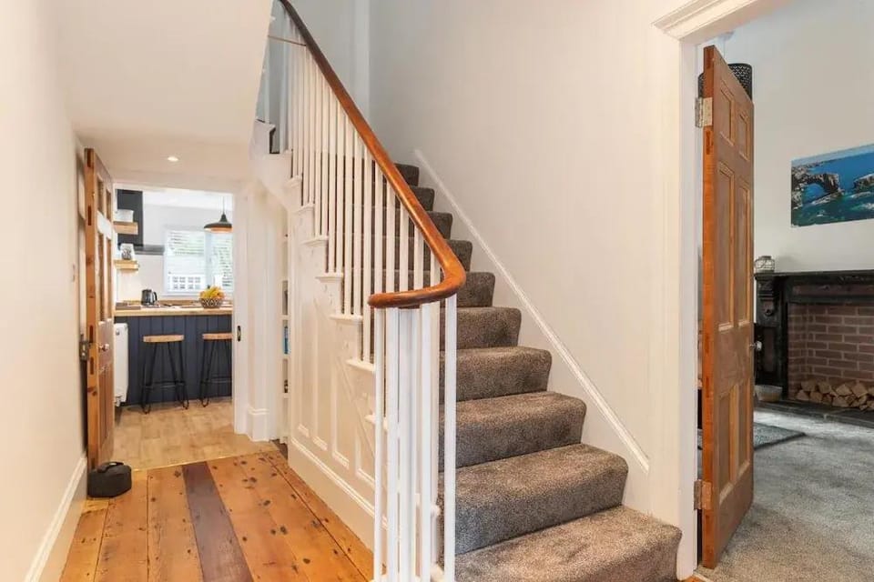 Falcon House in Pembroke Dock Hotel in Wales