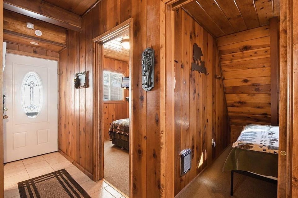 Beautiful Mountain Getaway Hotel in Kings Beach