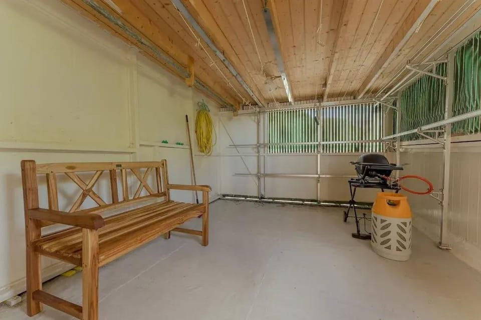 Large Penthouse Apt - Downtown - Marina Hotel in Europe