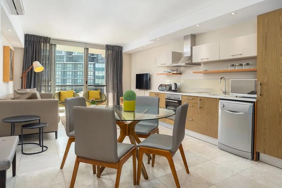 Canal Quays 503 Hotel in Cape Town