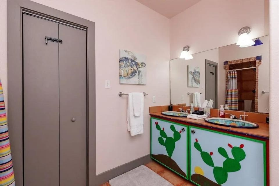 Casa Copano by Miss Kitty’s Hotel in Texas