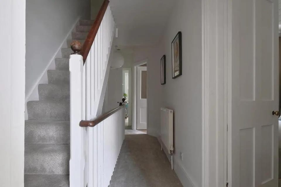 Contemporary 2 Bedroom Flat in Lewes Hotel in Lewes District