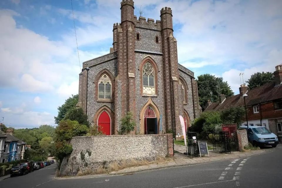 Contemporary 2 Bedroom Flat in Lewes Hotel in Lewes District