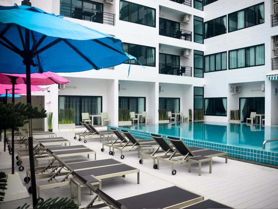 RedDoorz I-Talay Resort Hotel in Pattaya City