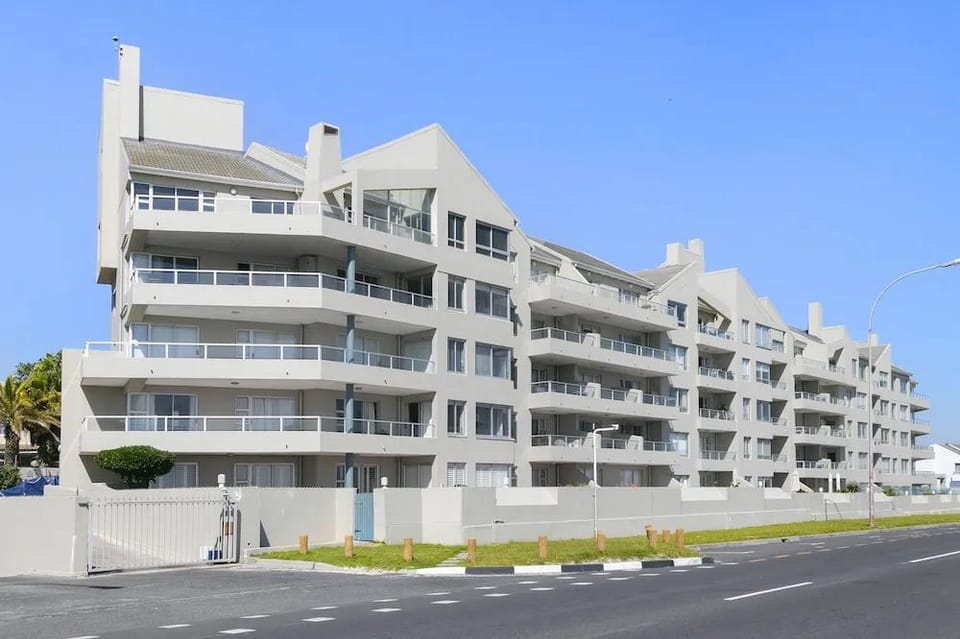 Sea Spray B404 by HostAgents Hotel in Cape Town