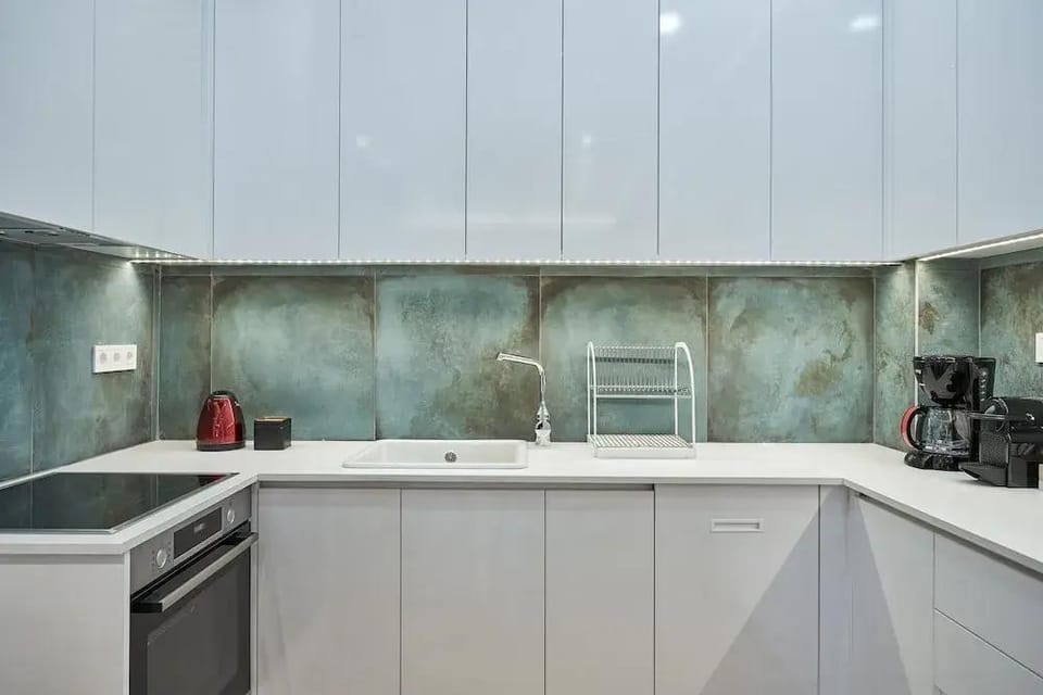 Elite Living 2bd Apt next to Hilton-Ilisia Park Hotel in Athens