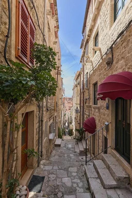 B-17 Apartments Hotel in Dubrovnik