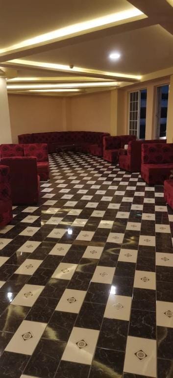 al monzer Hotel in Africa