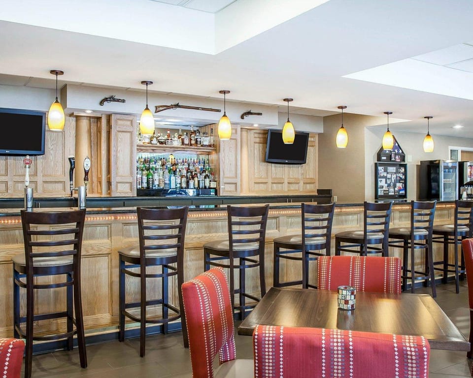 Comfort Inn & Suites Sturbridge-Brimfield Hotel in Sturbridge