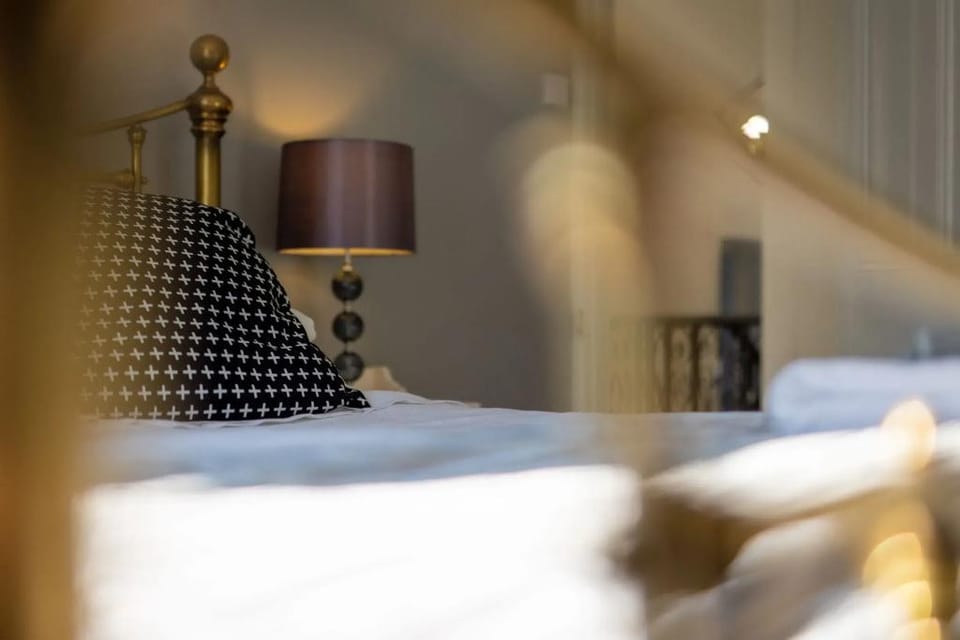 Sunbury Villa - Close to Town and Beaches Hotel in Wales