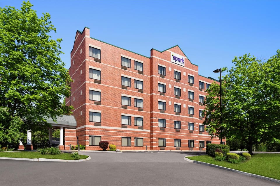 Spark by Hilton Woburn Boston Hotel in Woburn