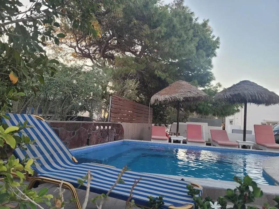 Captain Lazaros Villas Hotel in Perissa